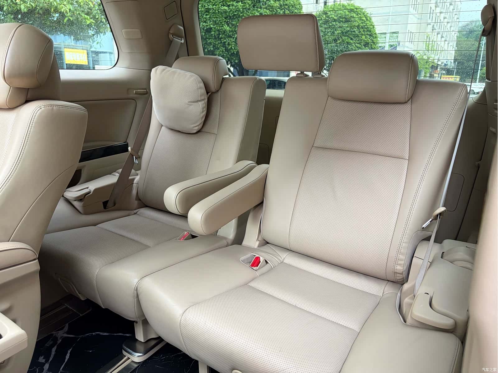 Toyota Alphard, 2013 14