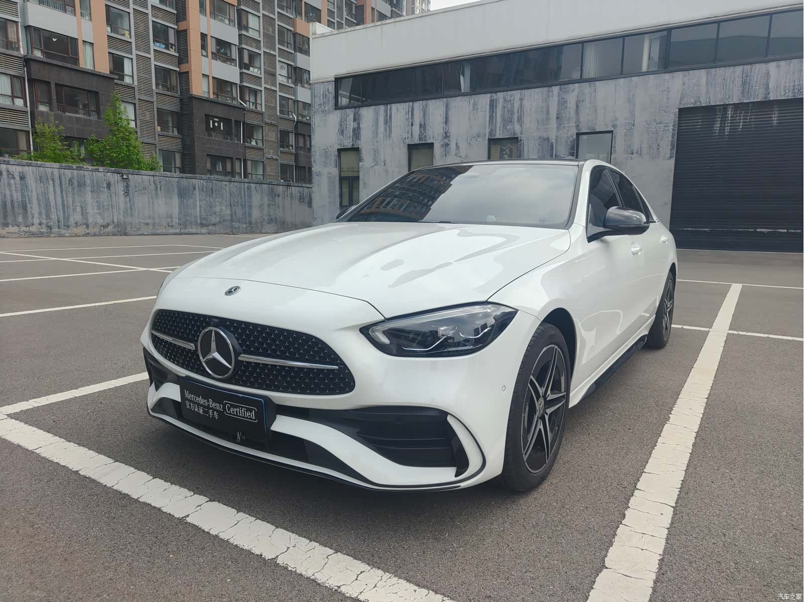 Mercedes-Benz C-Class, 2025 1
