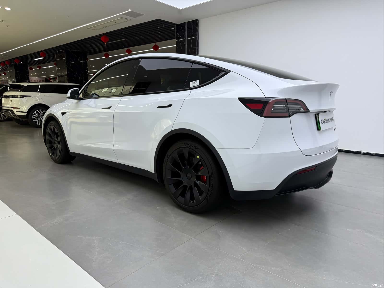 Tesla Model Y, 2022 все фото