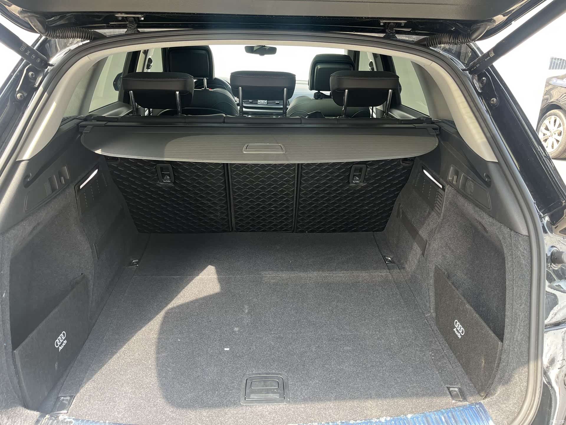 Audi Q5L, 2022 6