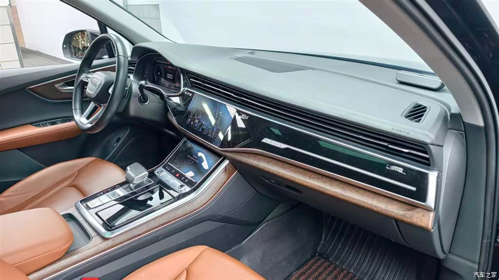 Audi Q7, 2023 11