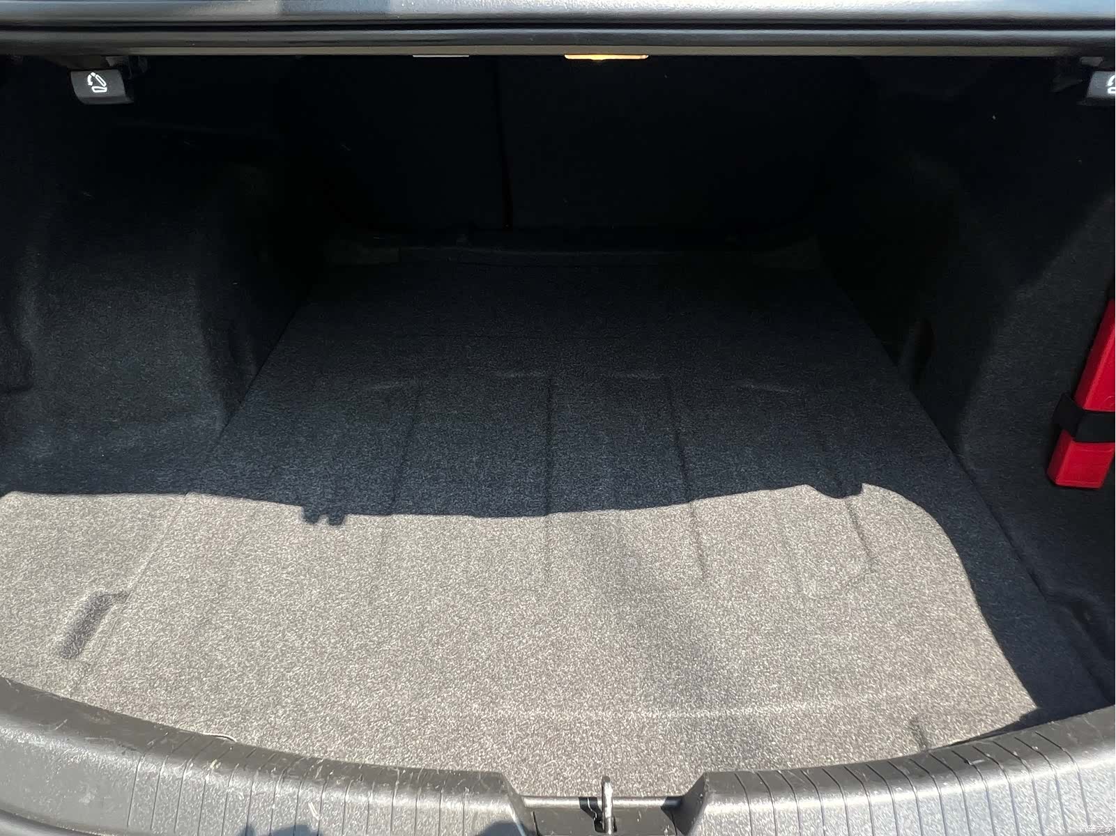 Chevrolet XL, 2022 25