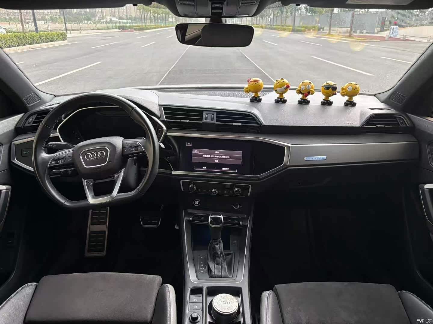 Audi Q3, 2023 все фото