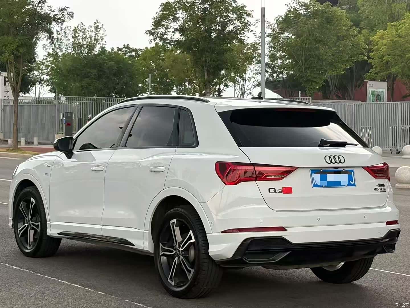 Audi Q3, 2023 9