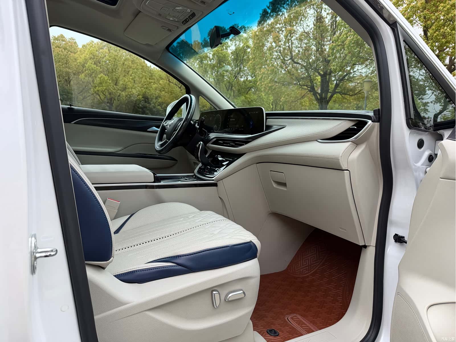Buick GL8, 2021 11