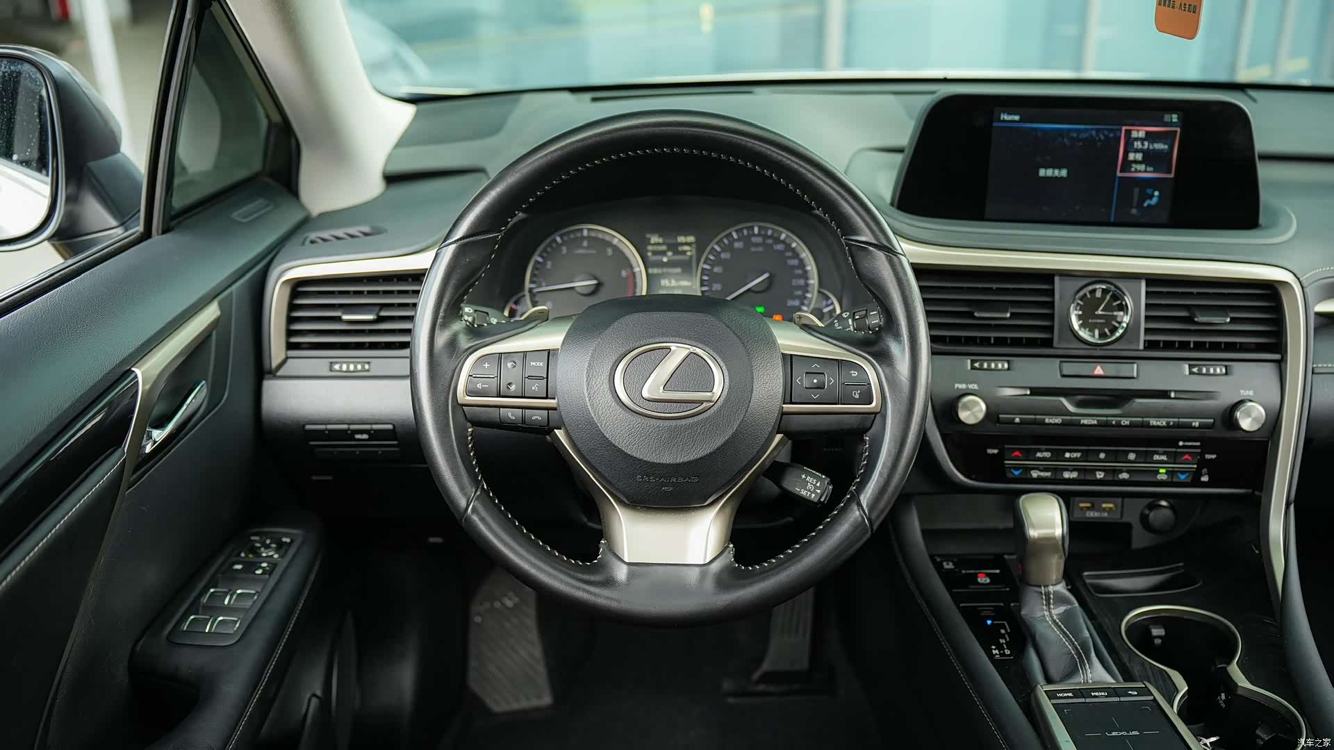 Lexus RX, 2021 21