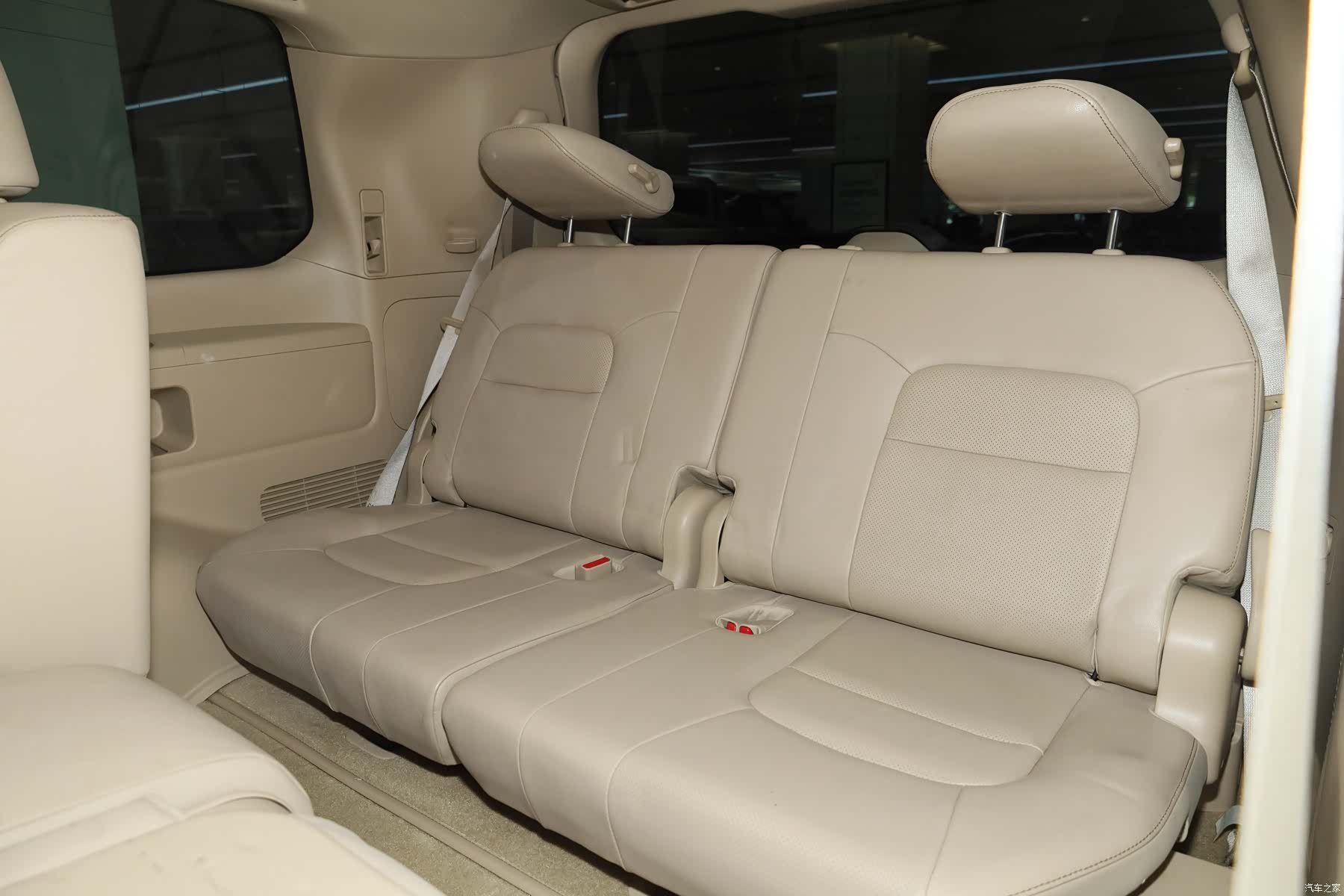 Toyota Land Cruiser, 2013 21