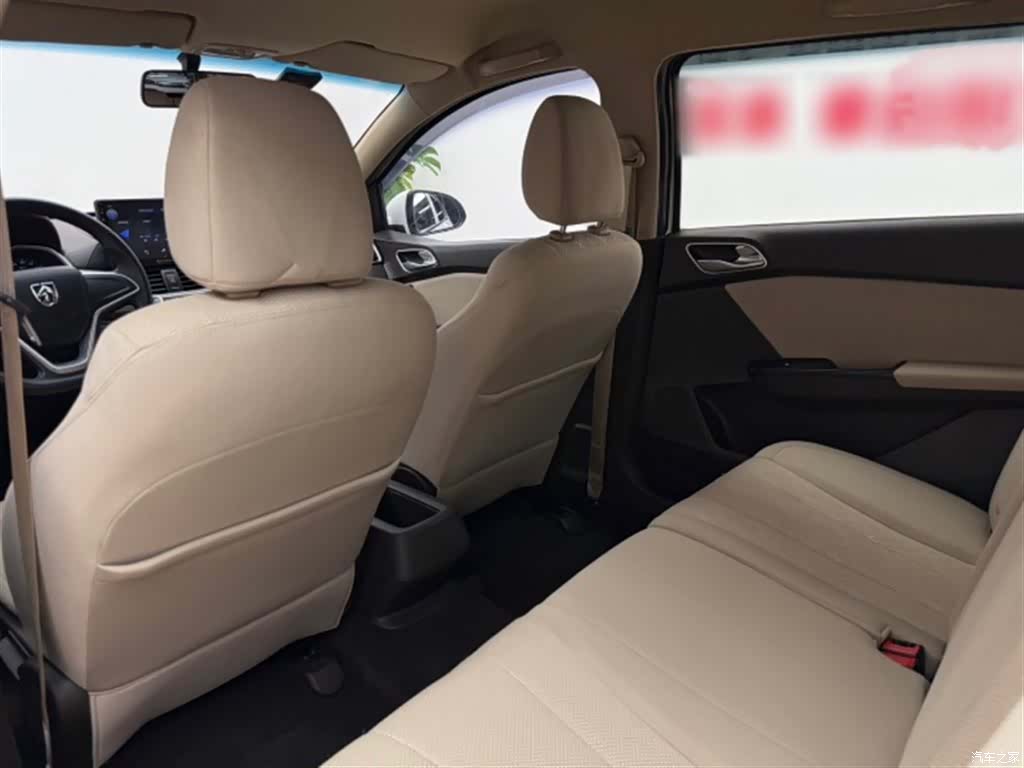 Wuling 310W, 2021 14