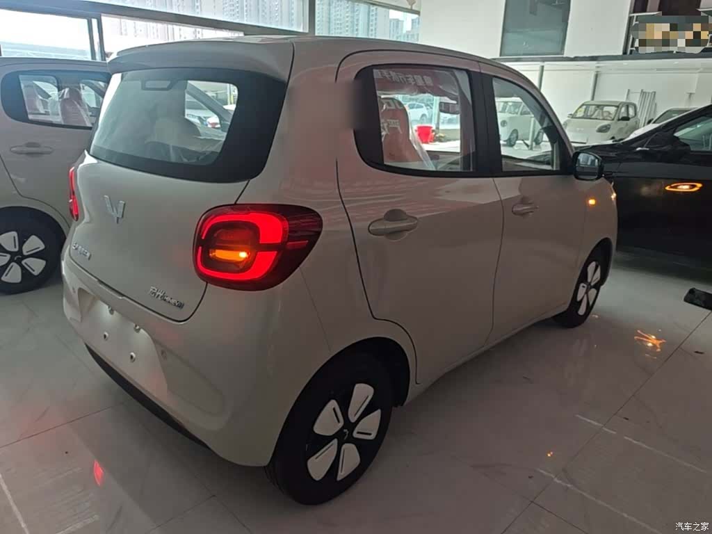 Wuling MINIEV, 2026 7