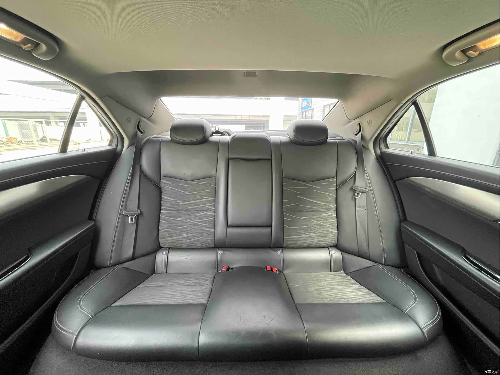 Cadillac ATS-L, 2015 13