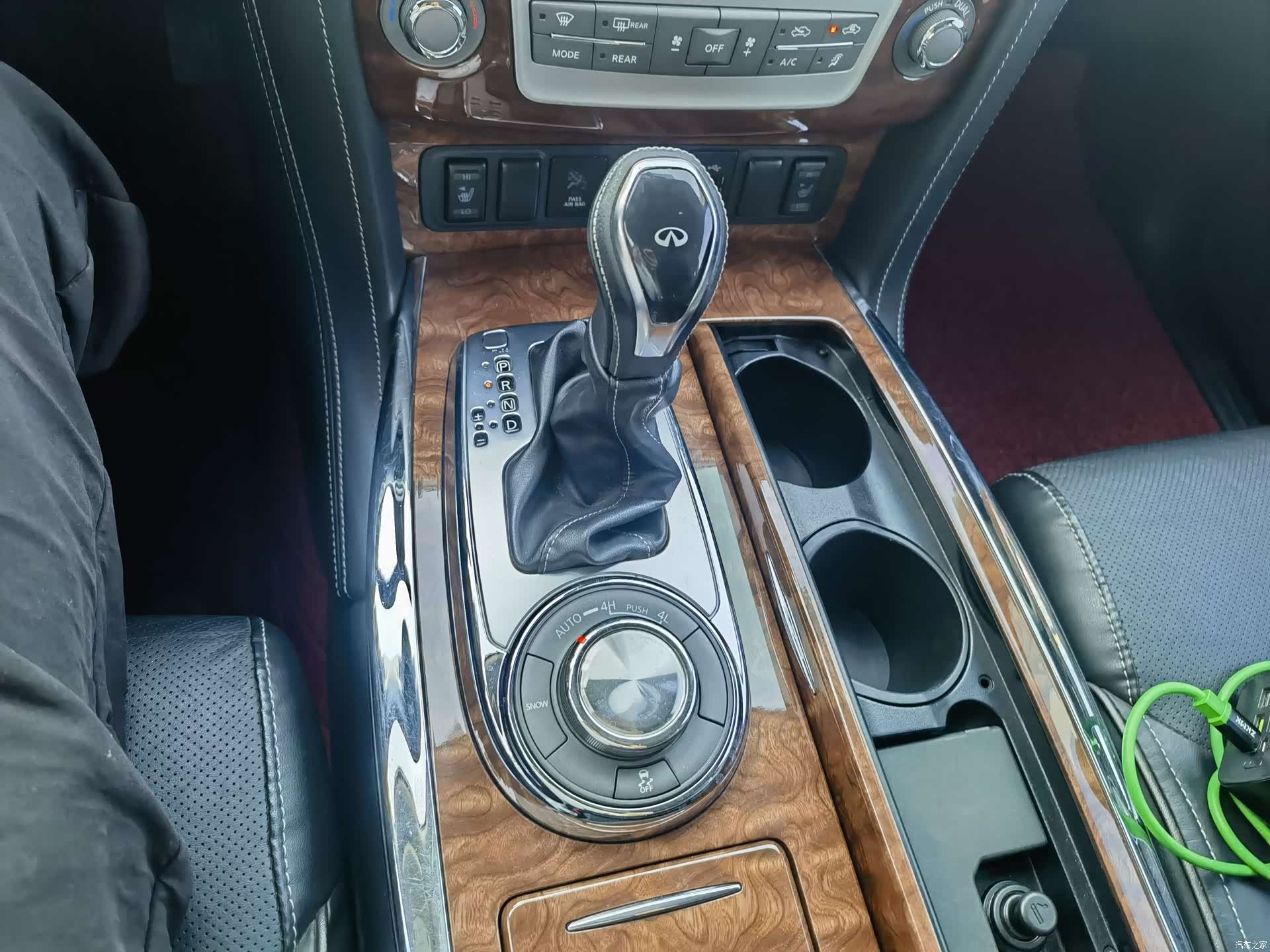 Infiniti QX80, 2019 13