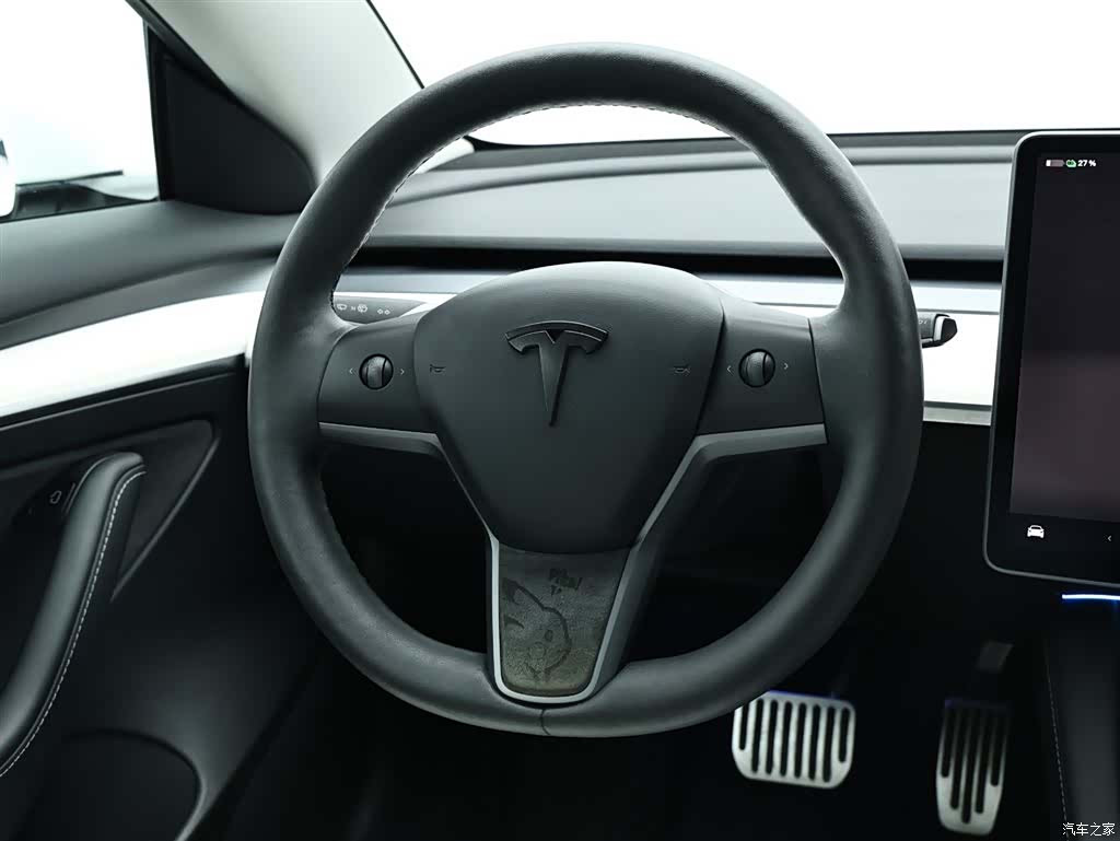 Tesla Model 3, 2023 17