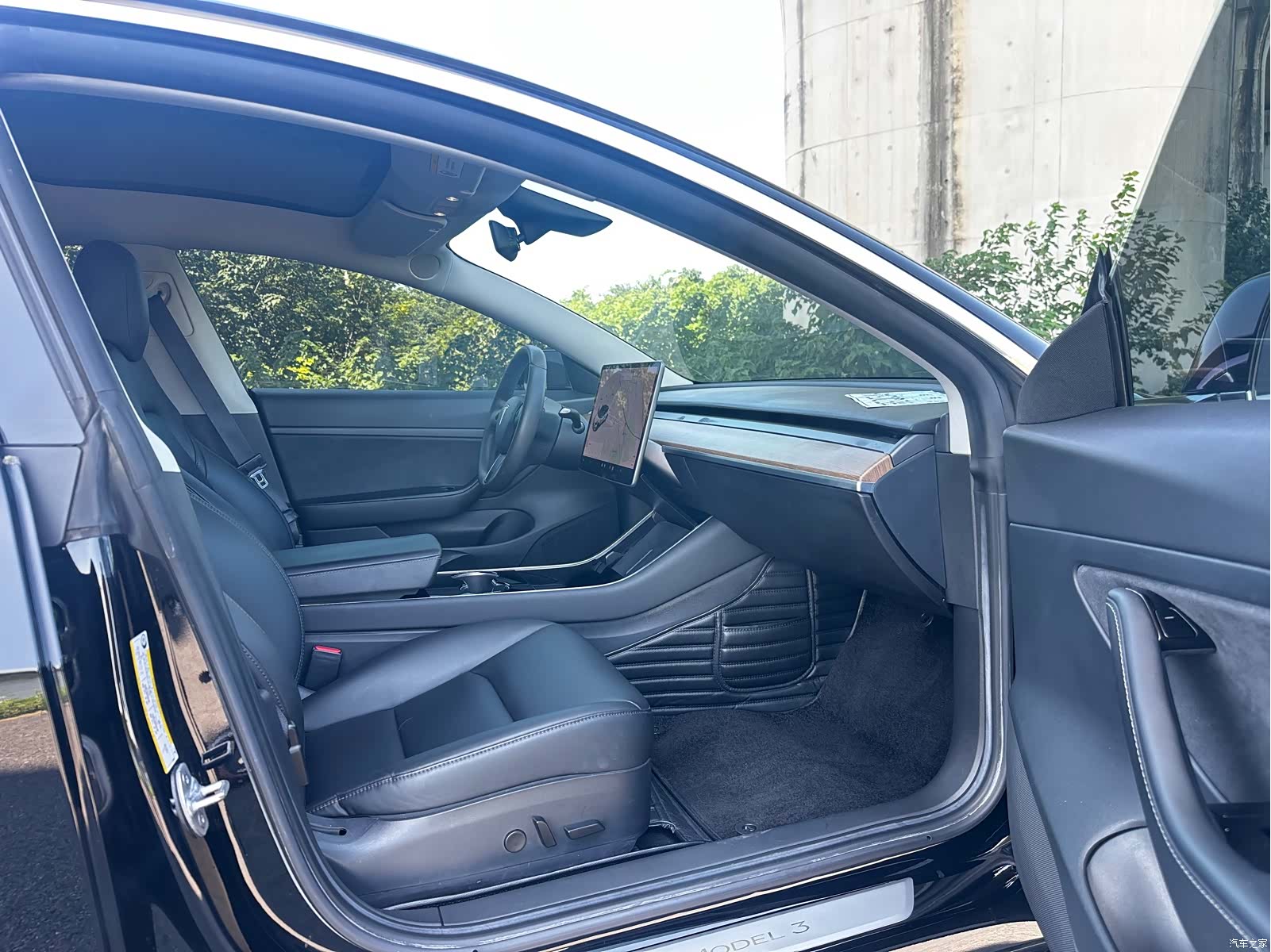 Tesla Model 3, 2020 11