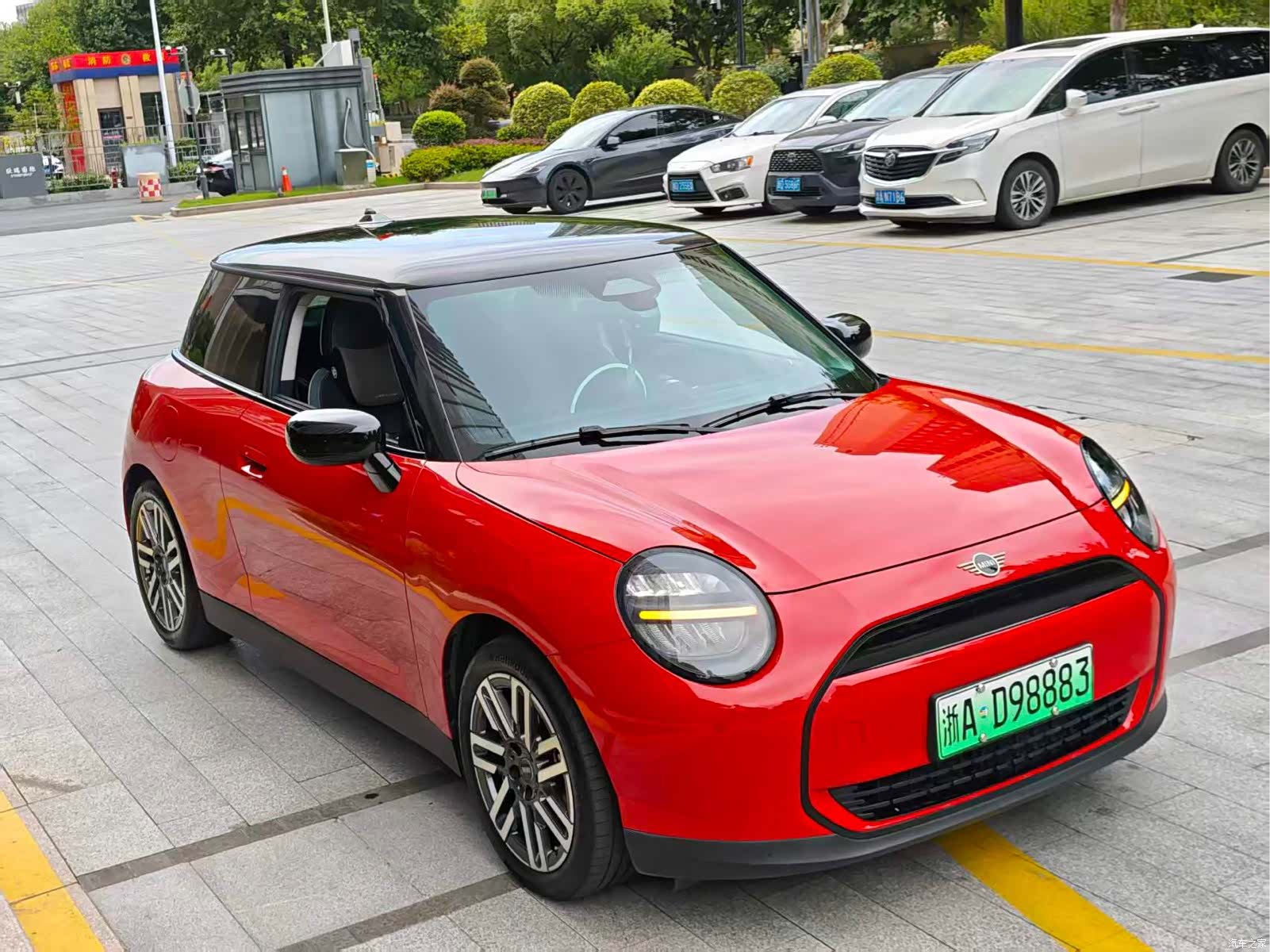 Mini Cooper, 2024 3