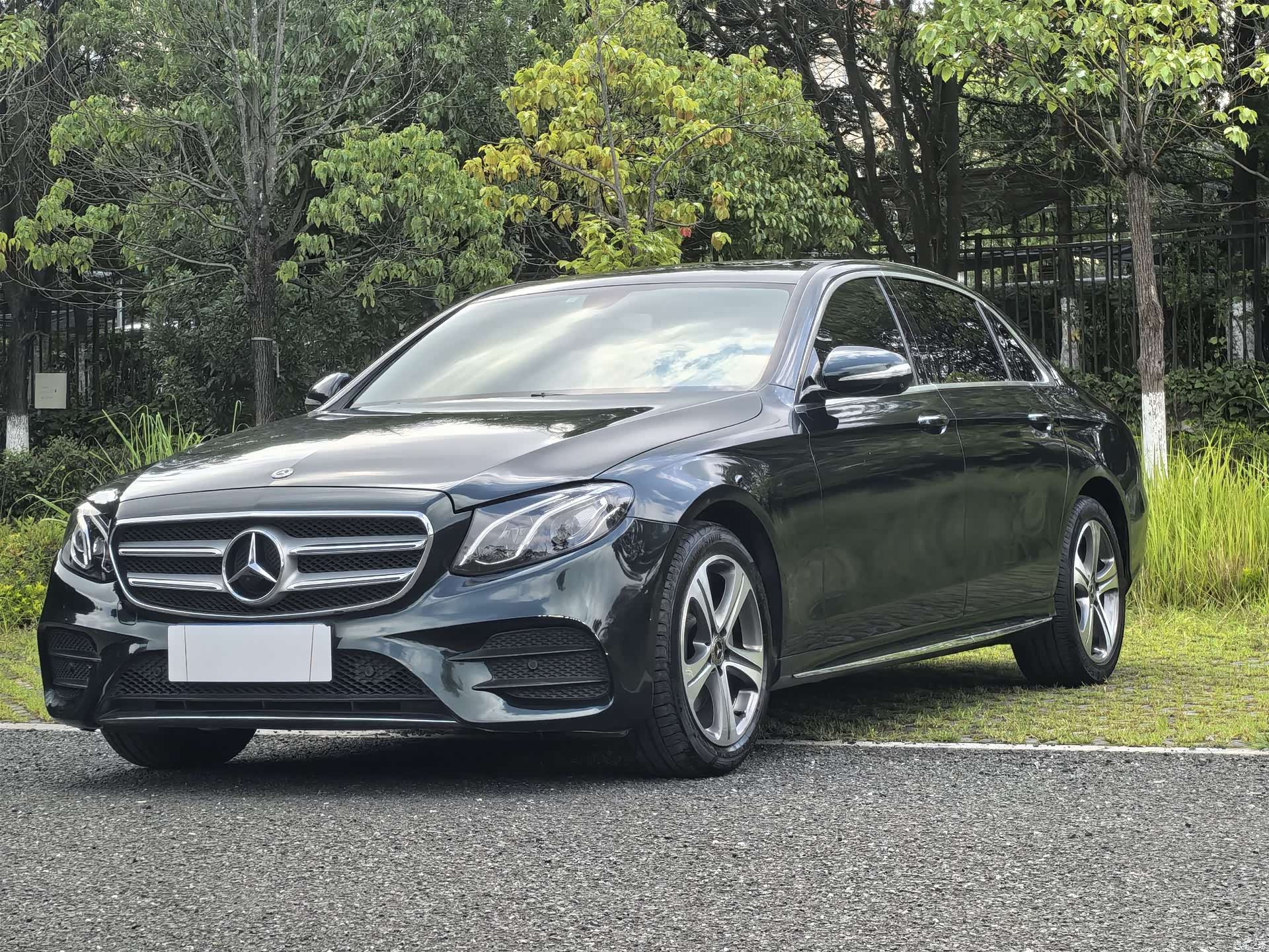 Mercedes-Benz E-Class, 2019 1