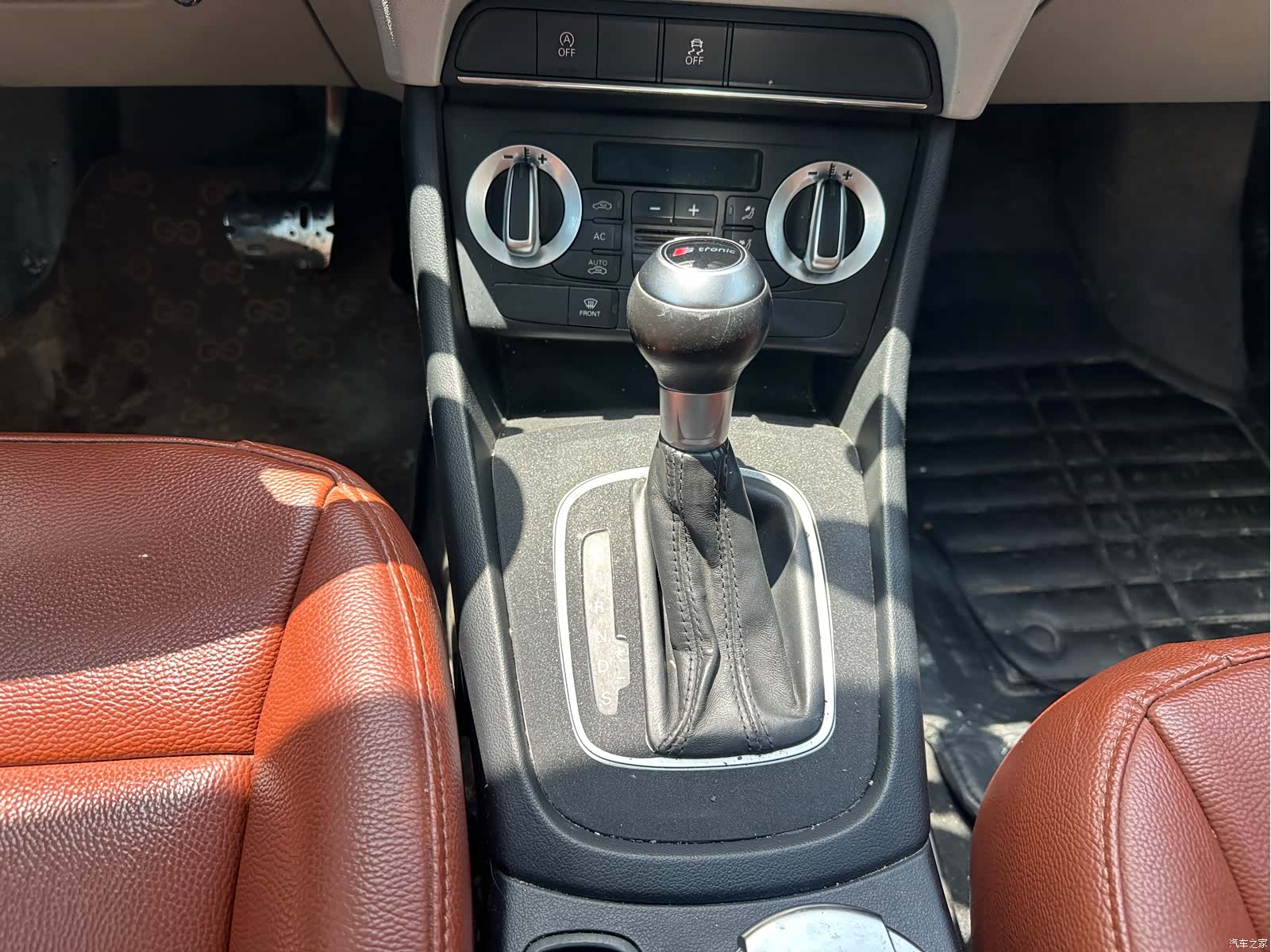 Audi Q3, 2013 10