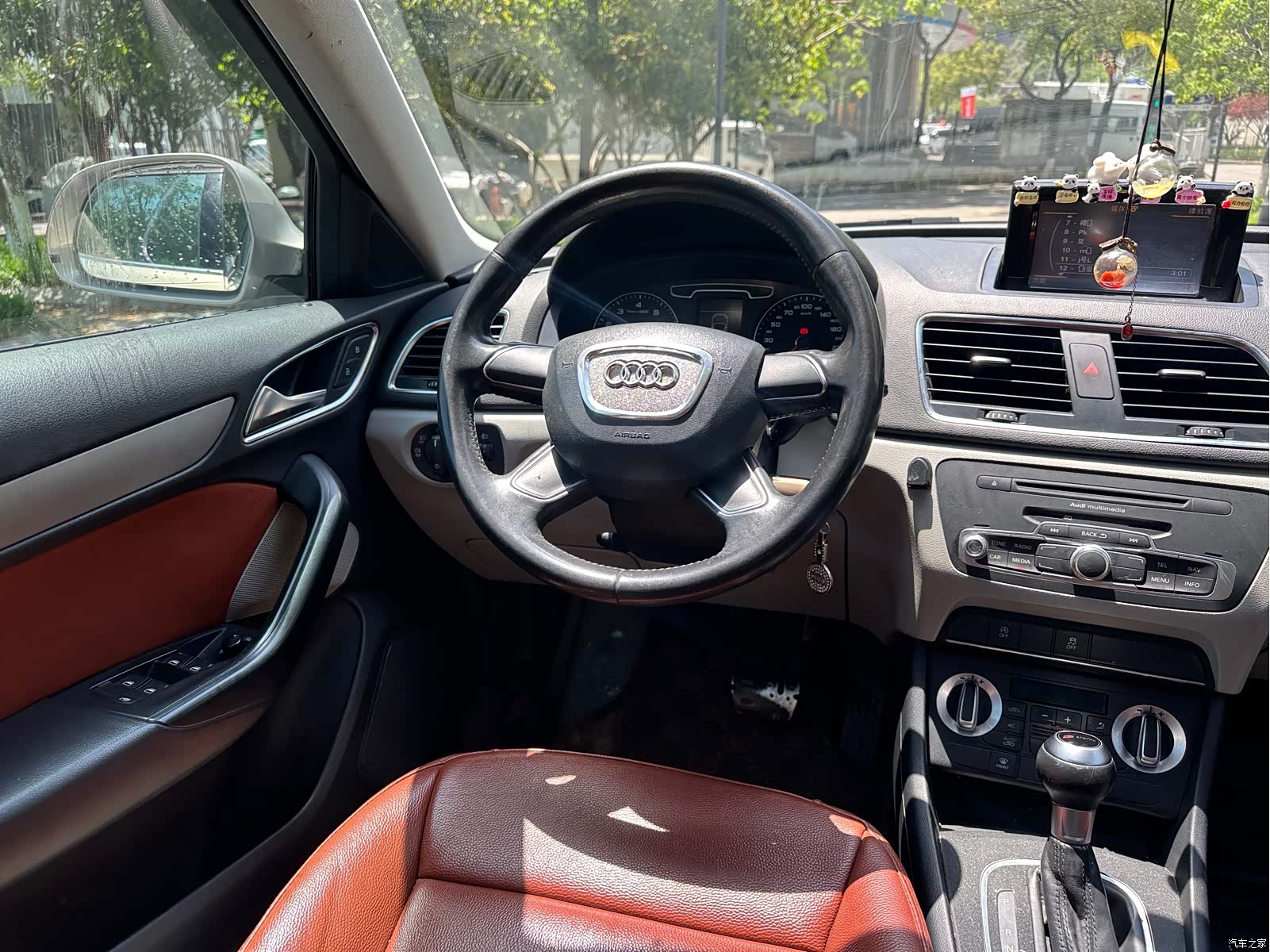 Audi Q3, 2013 12
