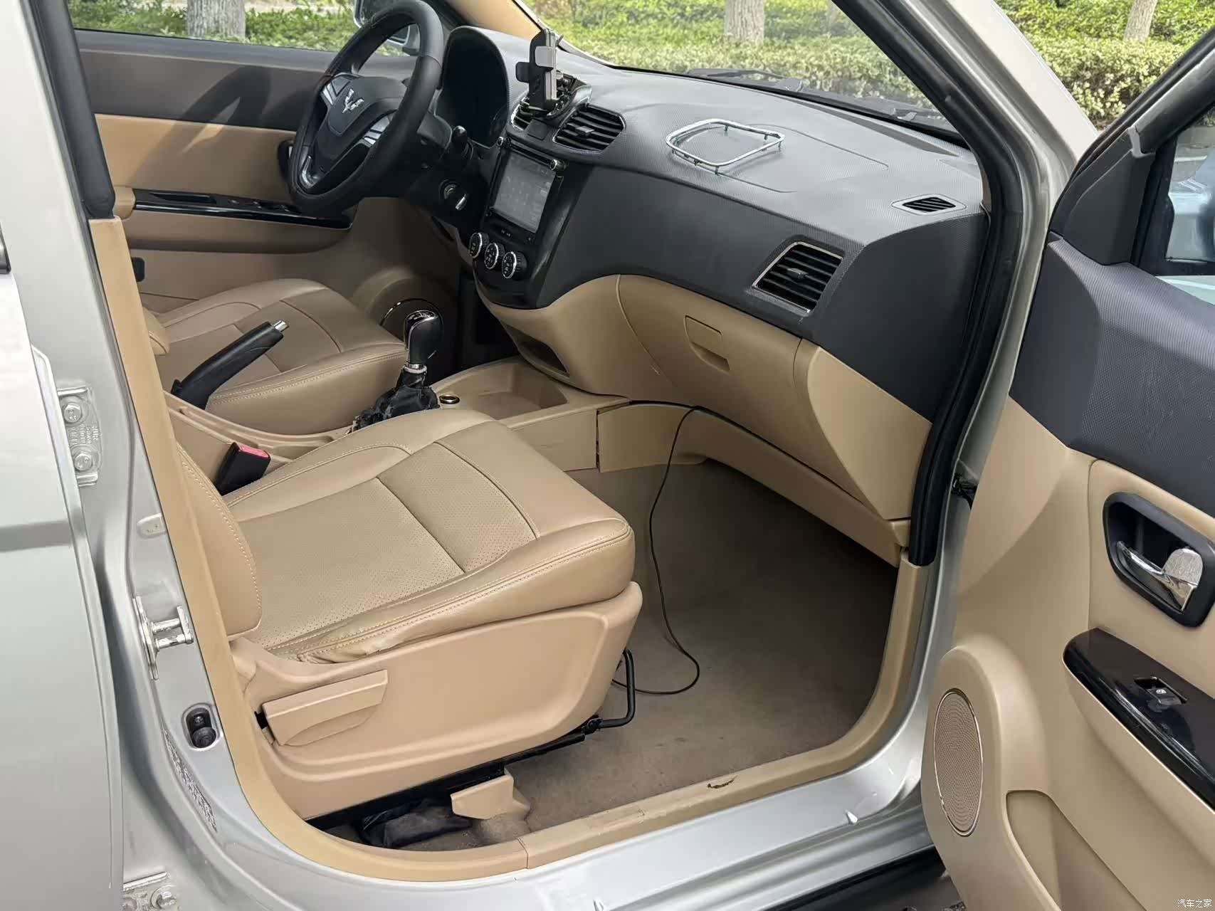 Wuling Hongguang, 2014 7