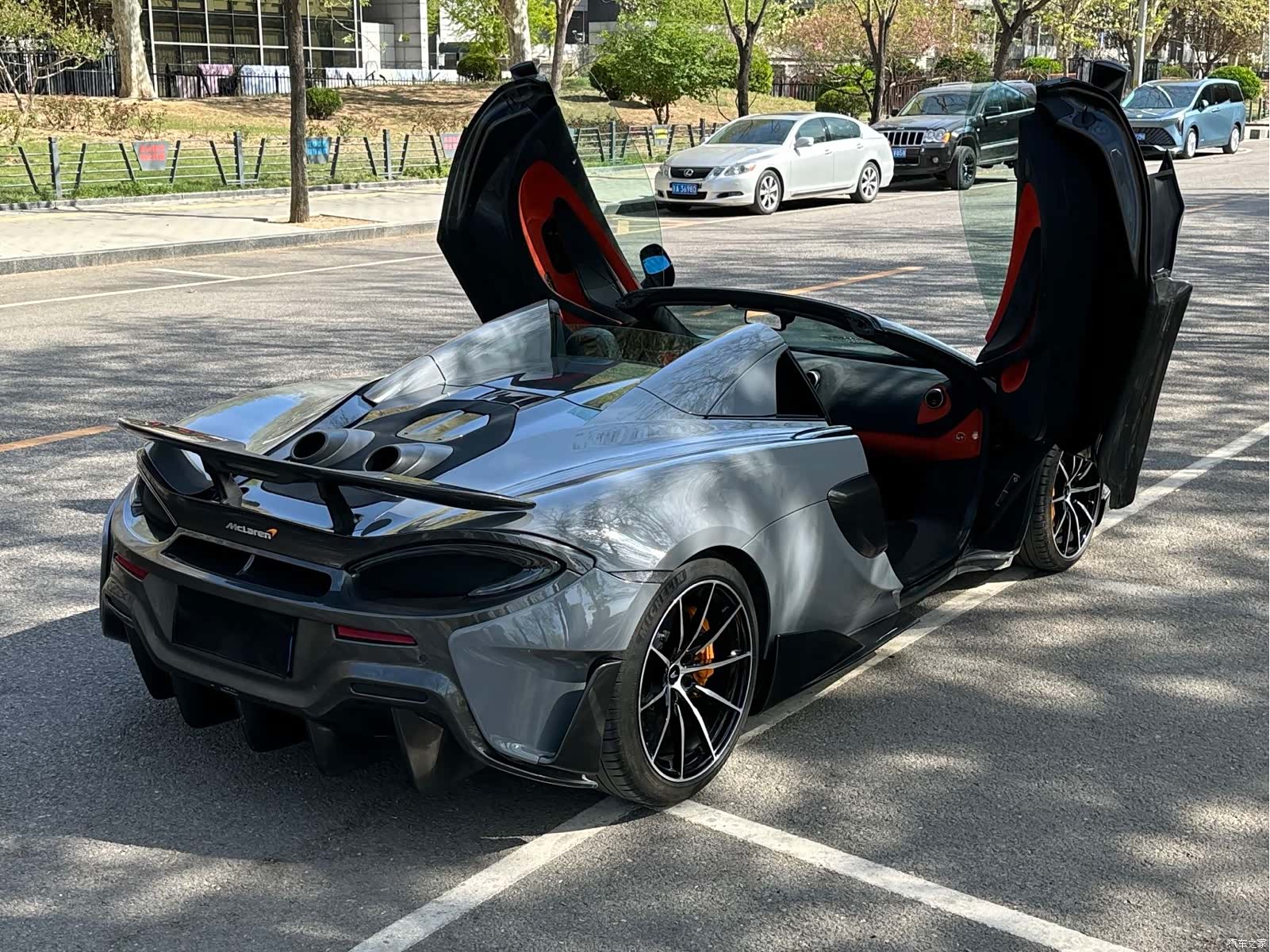 McLaren 600LT, 2020 4