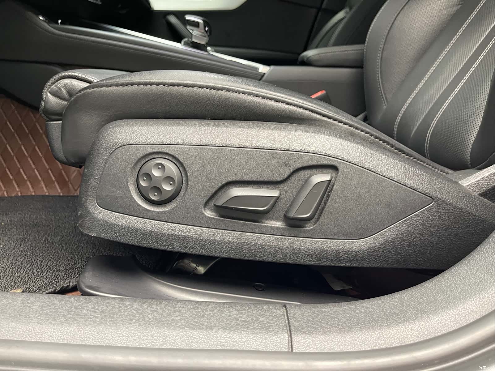 Audi A4L, 2023 23