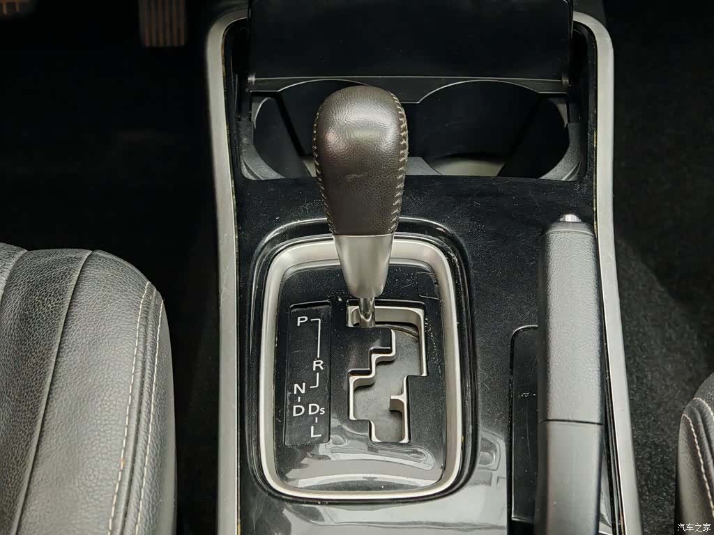 Mitsubishi Outlander, 2018 13