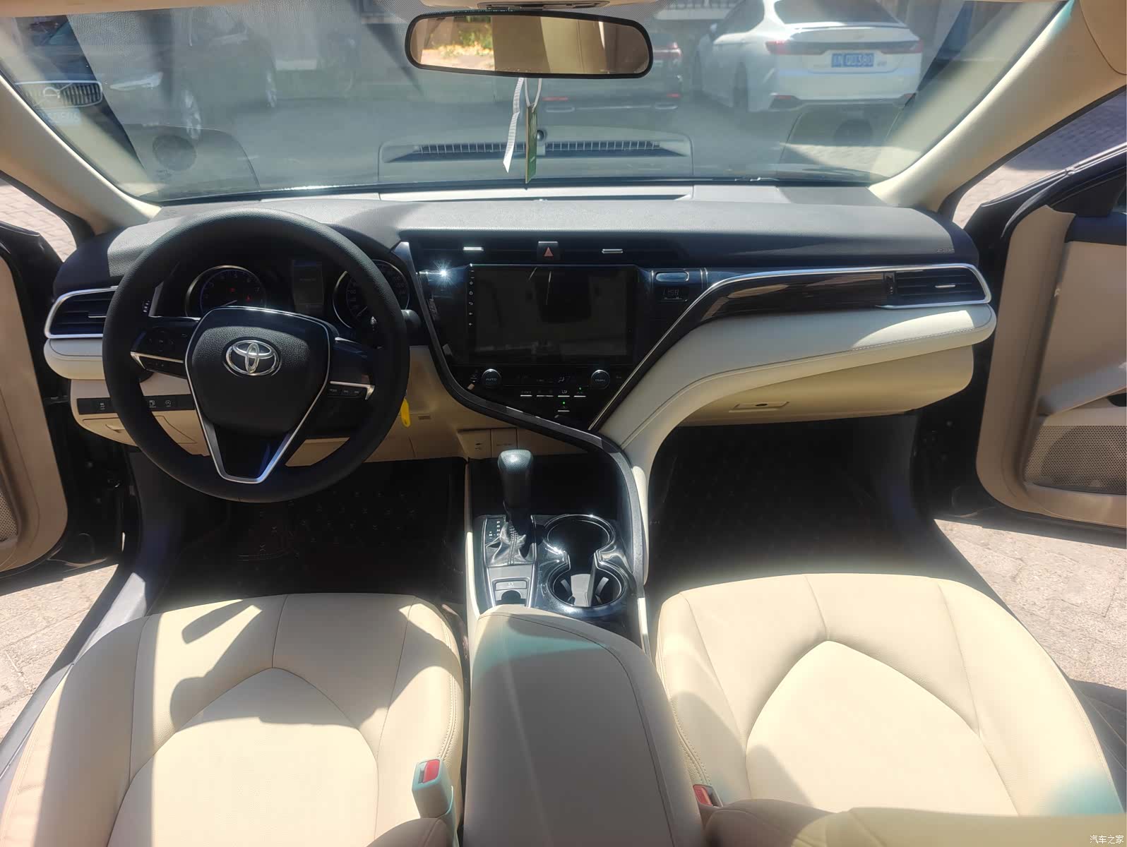 Toyota Camry, 2020 14
