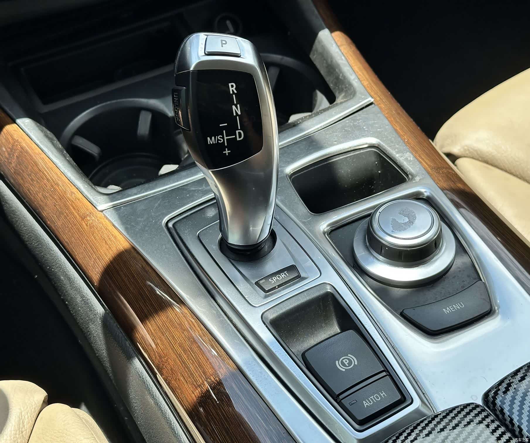 BMW X5, 2008 9