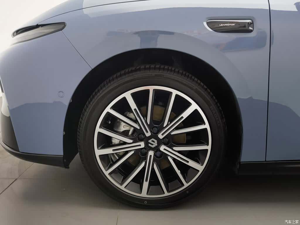 Leapmotor B01, 2025 17