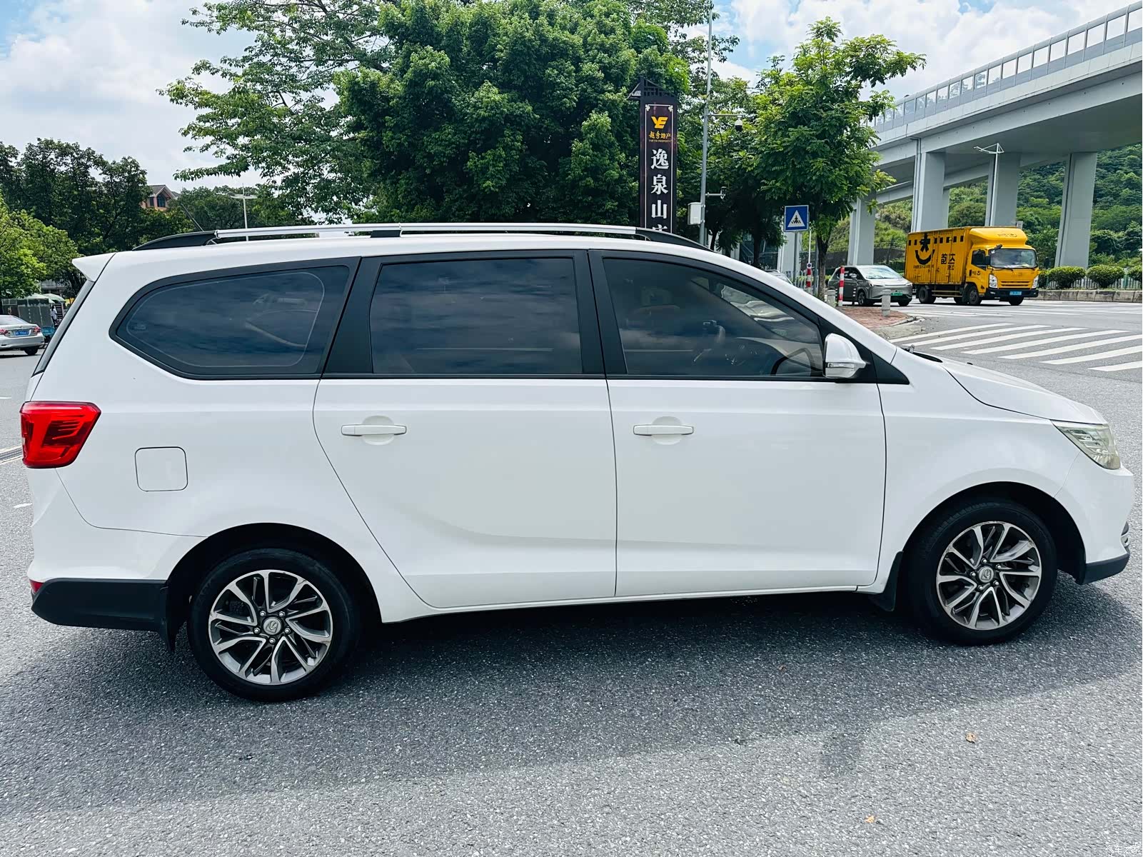Wuling 730, 2021 все фото