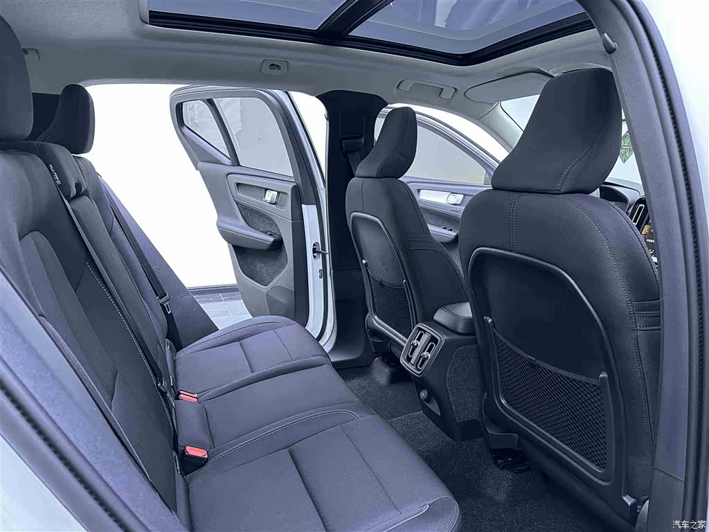 Volvo XC40, 2022 9