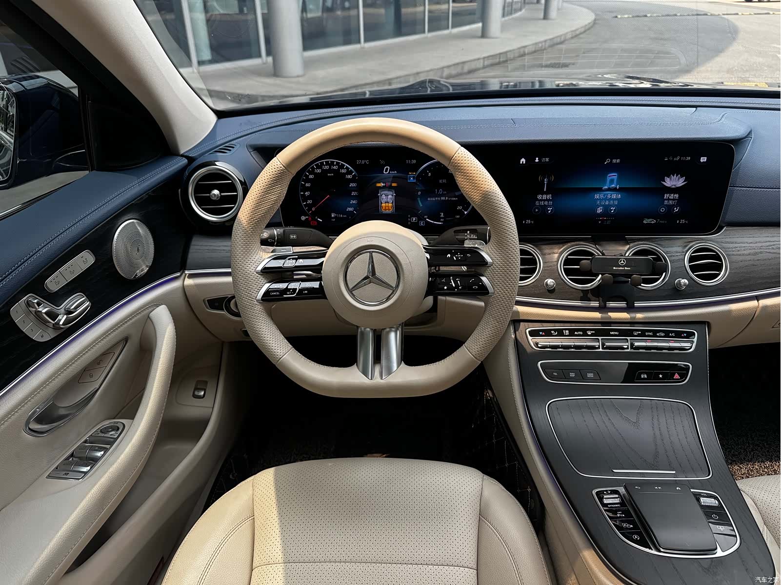 Mercedes-Benz E-Class, 2023 все фото