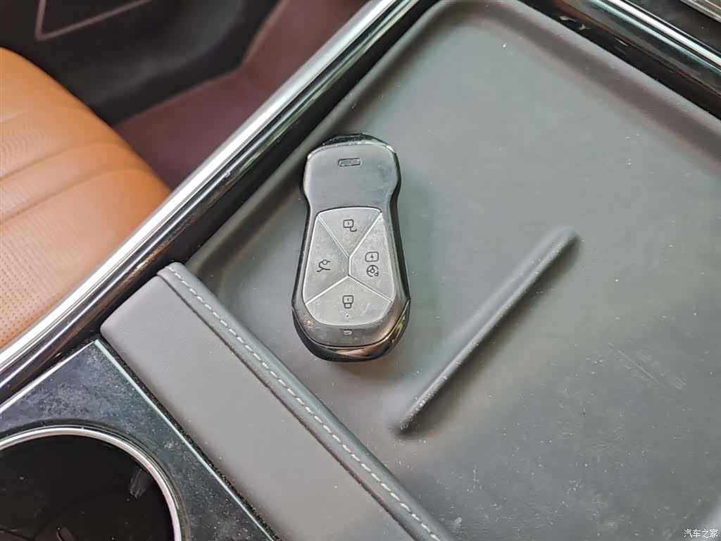 Xpeng G9, 2023 9