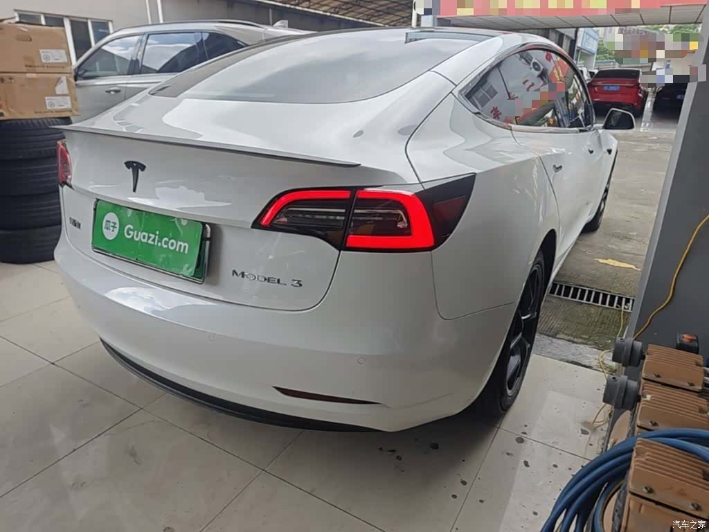 Tesla Model 3, 2020 7
