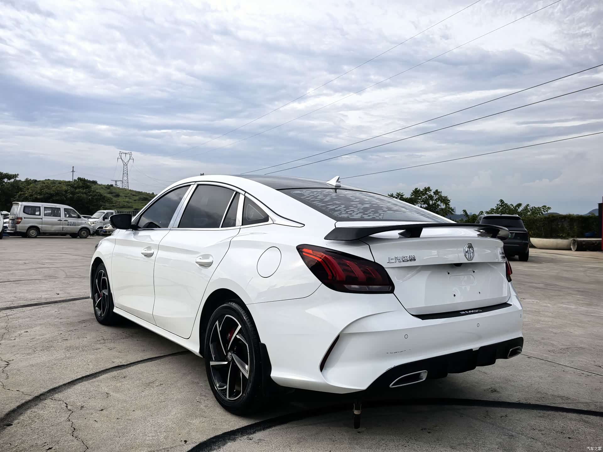 MG MG5, 2021 9