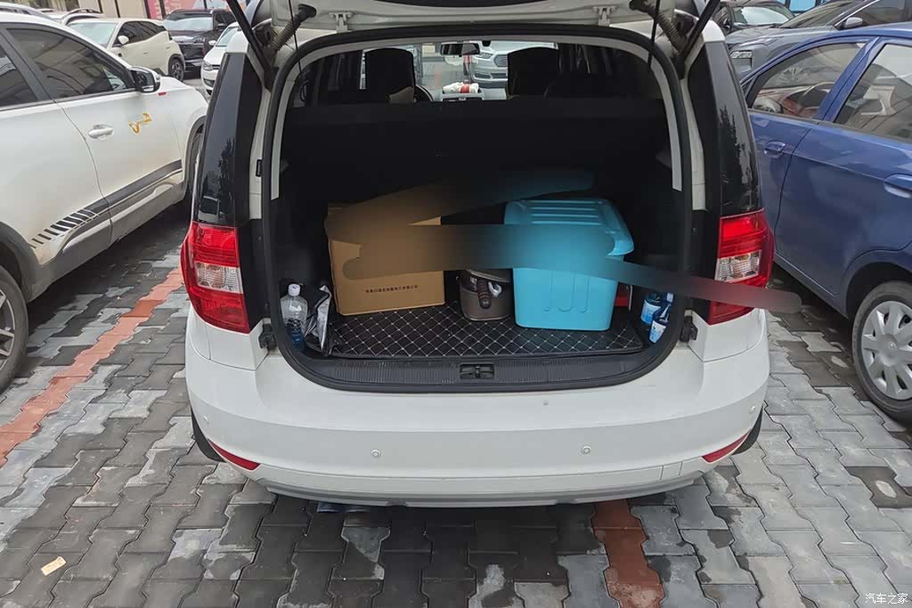 Skoda Yeti, 2018 4