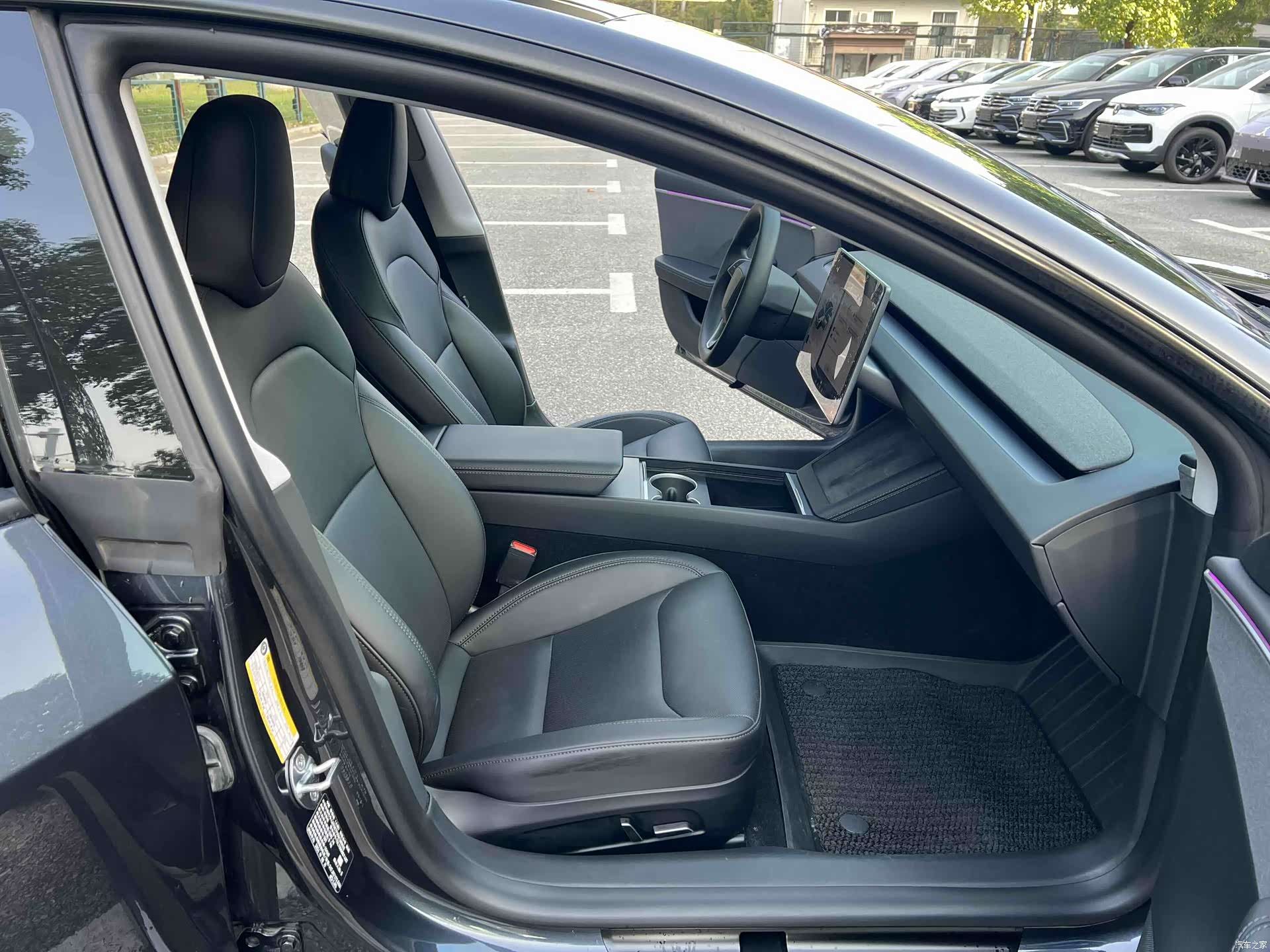 Tesla Model 3, 2024 10