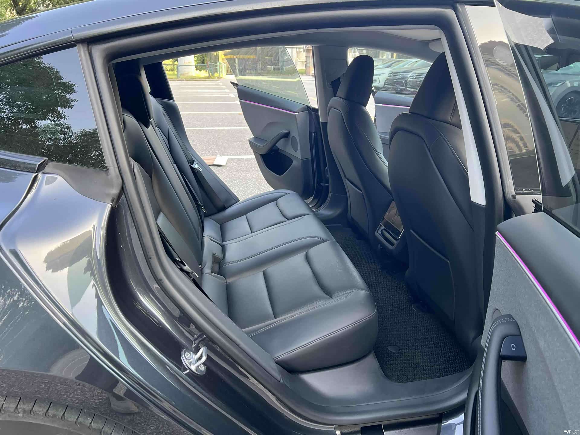 Tesla Model 3, 2024 11
