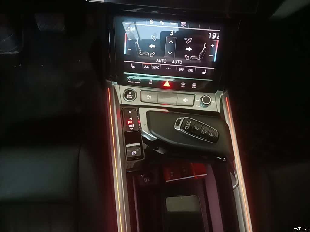 Audi e-tron, 2022 10