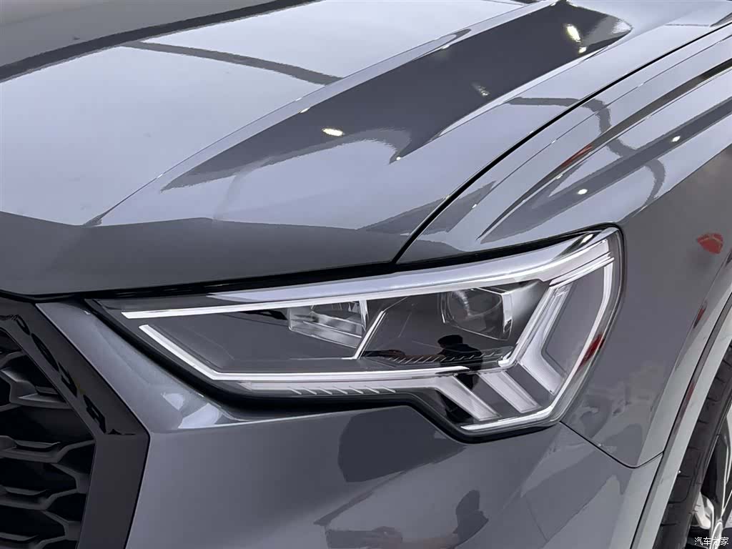 Audi Q3, 2023 13
