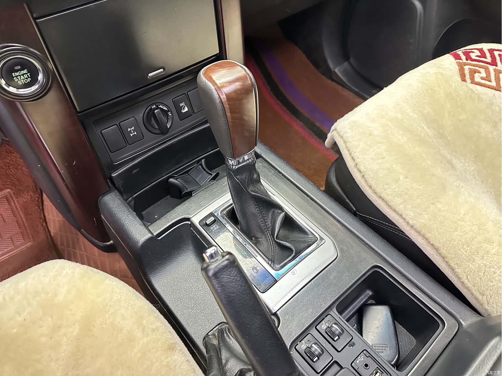 Toyota Prado, 2015 9