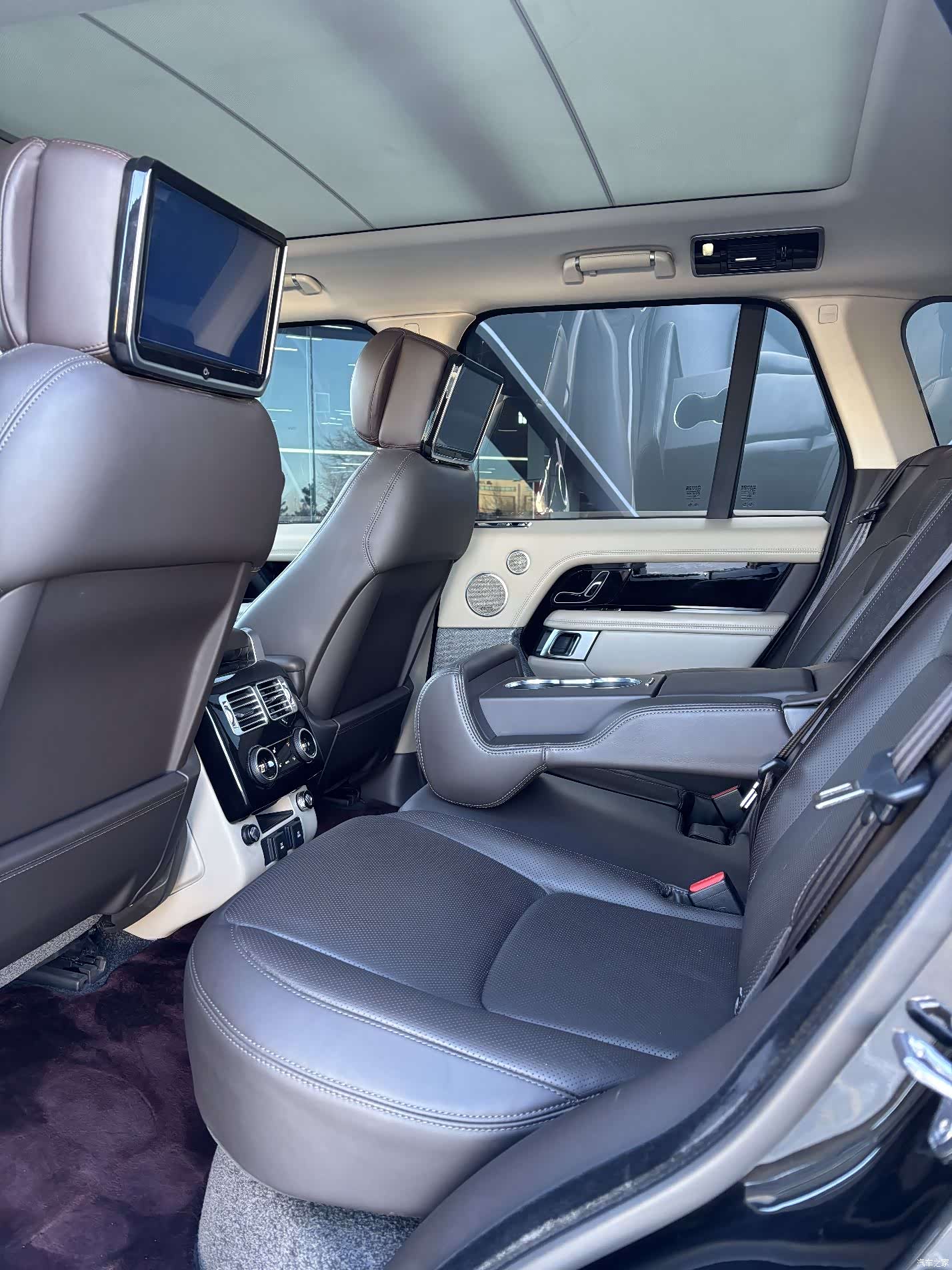 Land Rover Range Rover, 2018 15