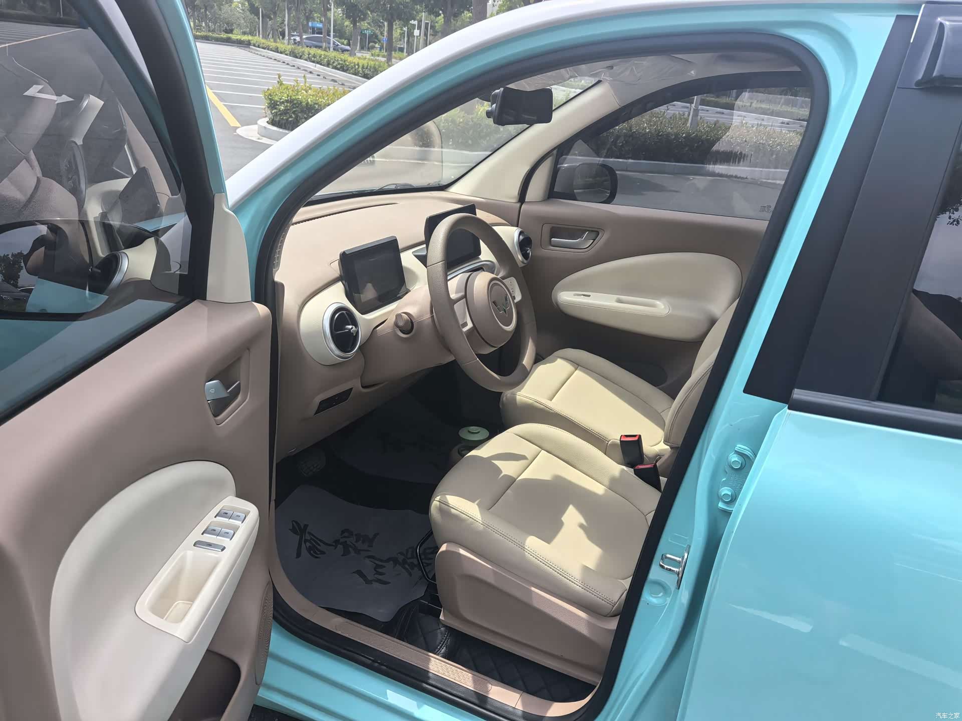 Wuling MINIEV, 2025 8