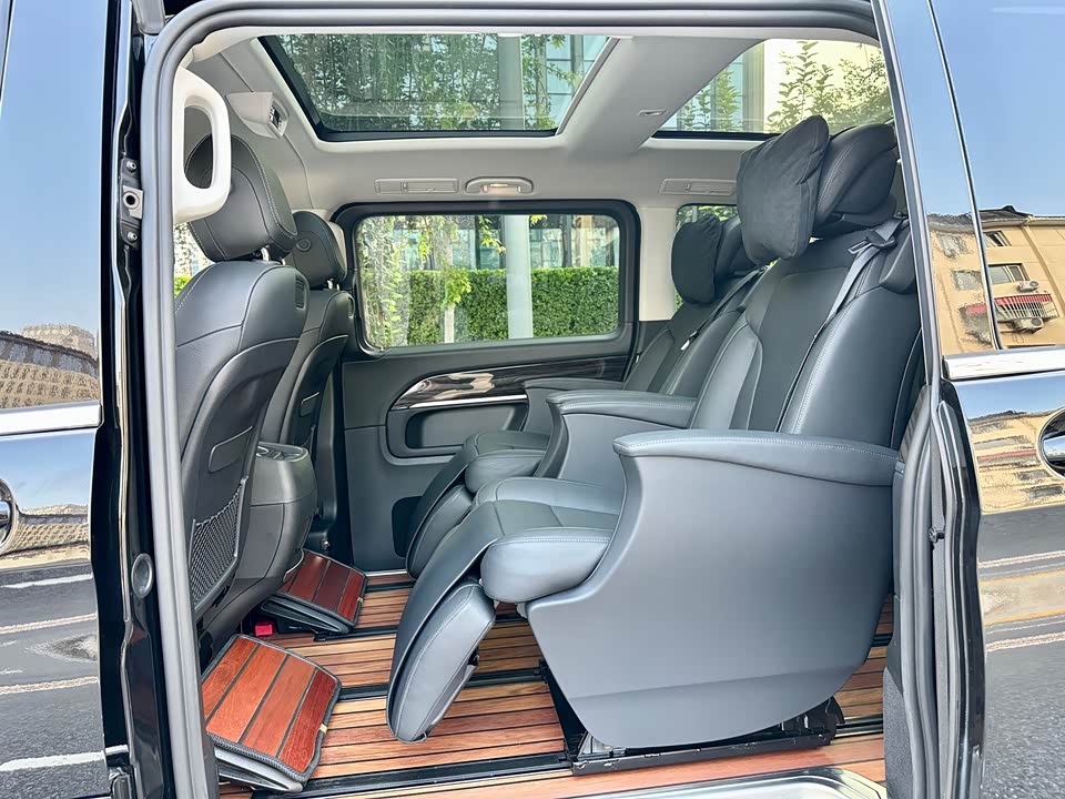 Mercedes-Benz V-class Mercedes-Benz V-class