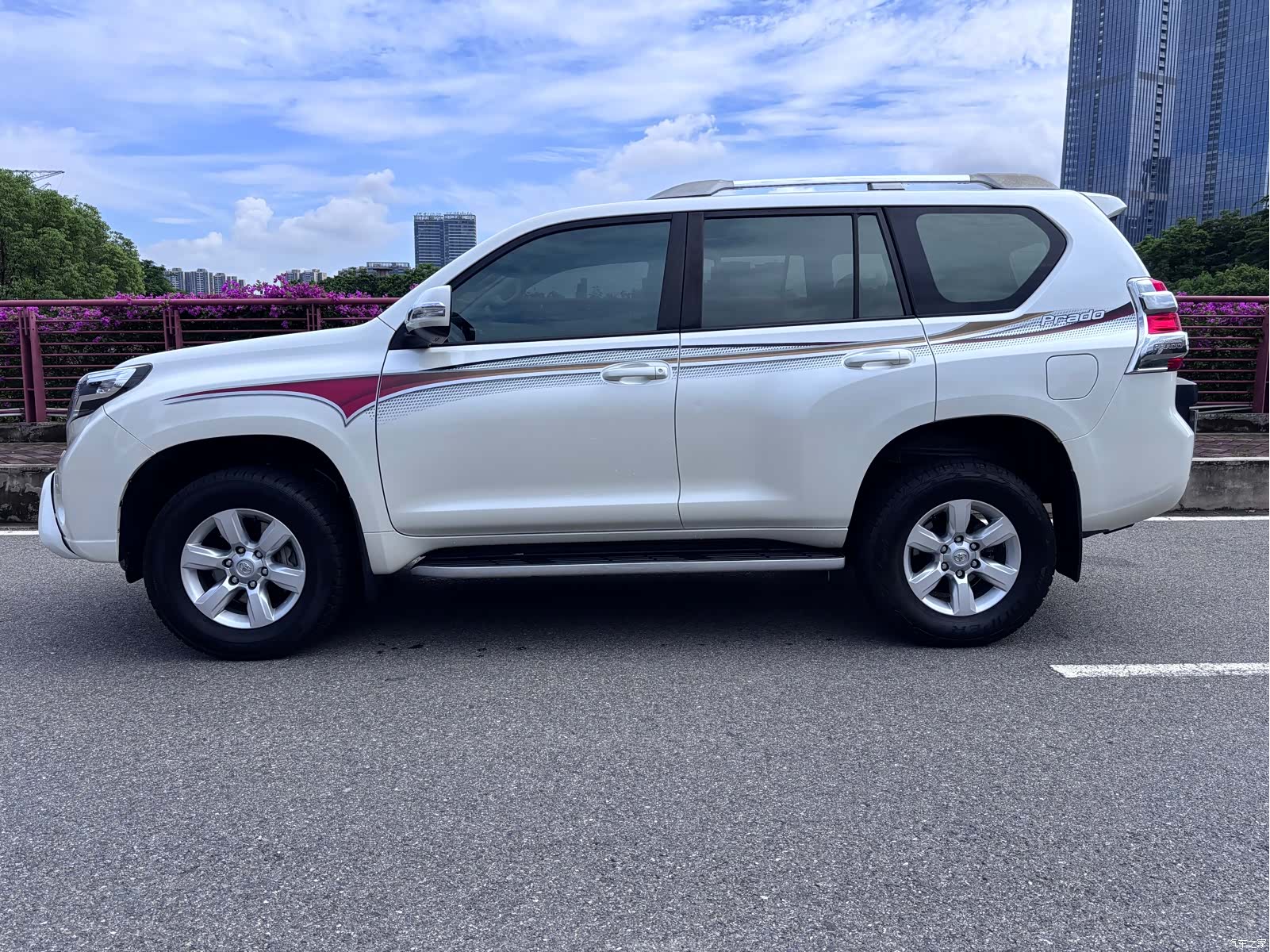 Toyota Prado, 2015 3