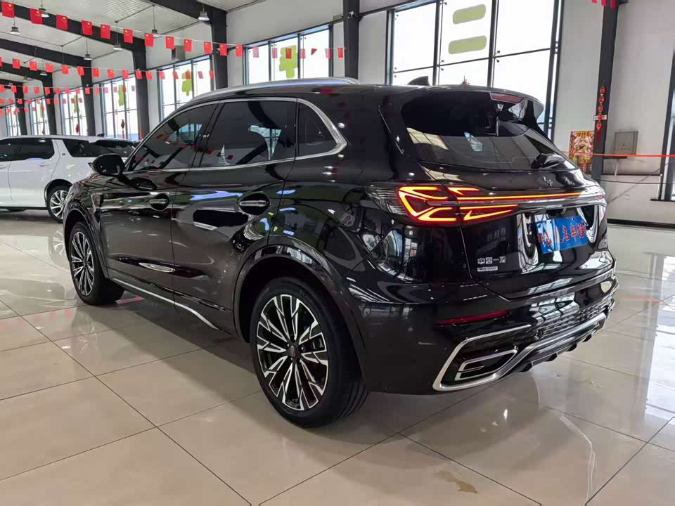 Hongqi HS5