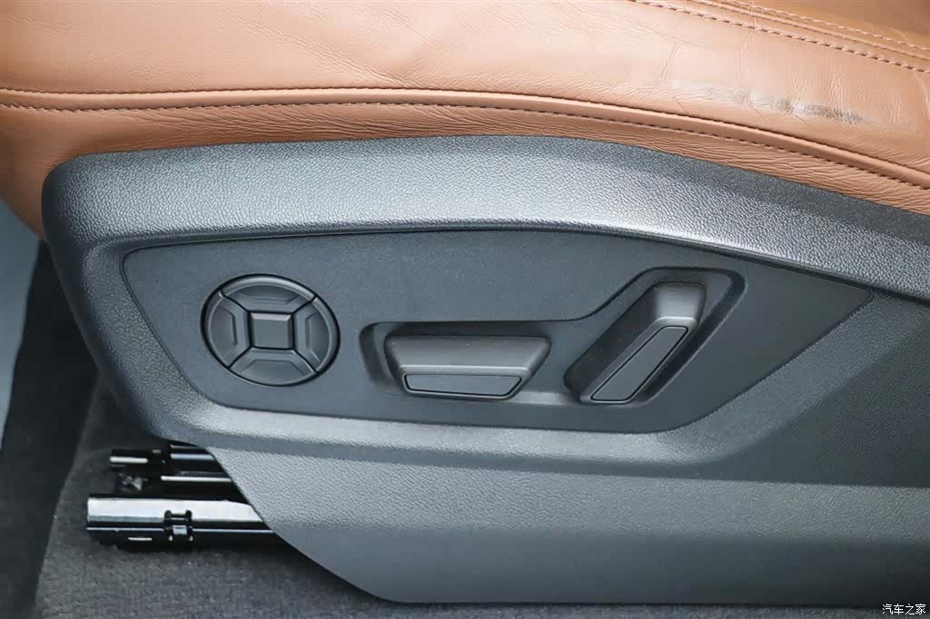 Audi Q7, 2023 14