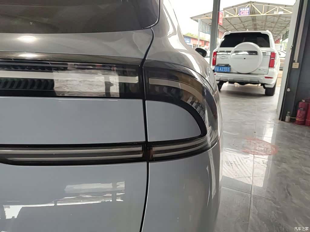 Xpeng G7, 2025 8