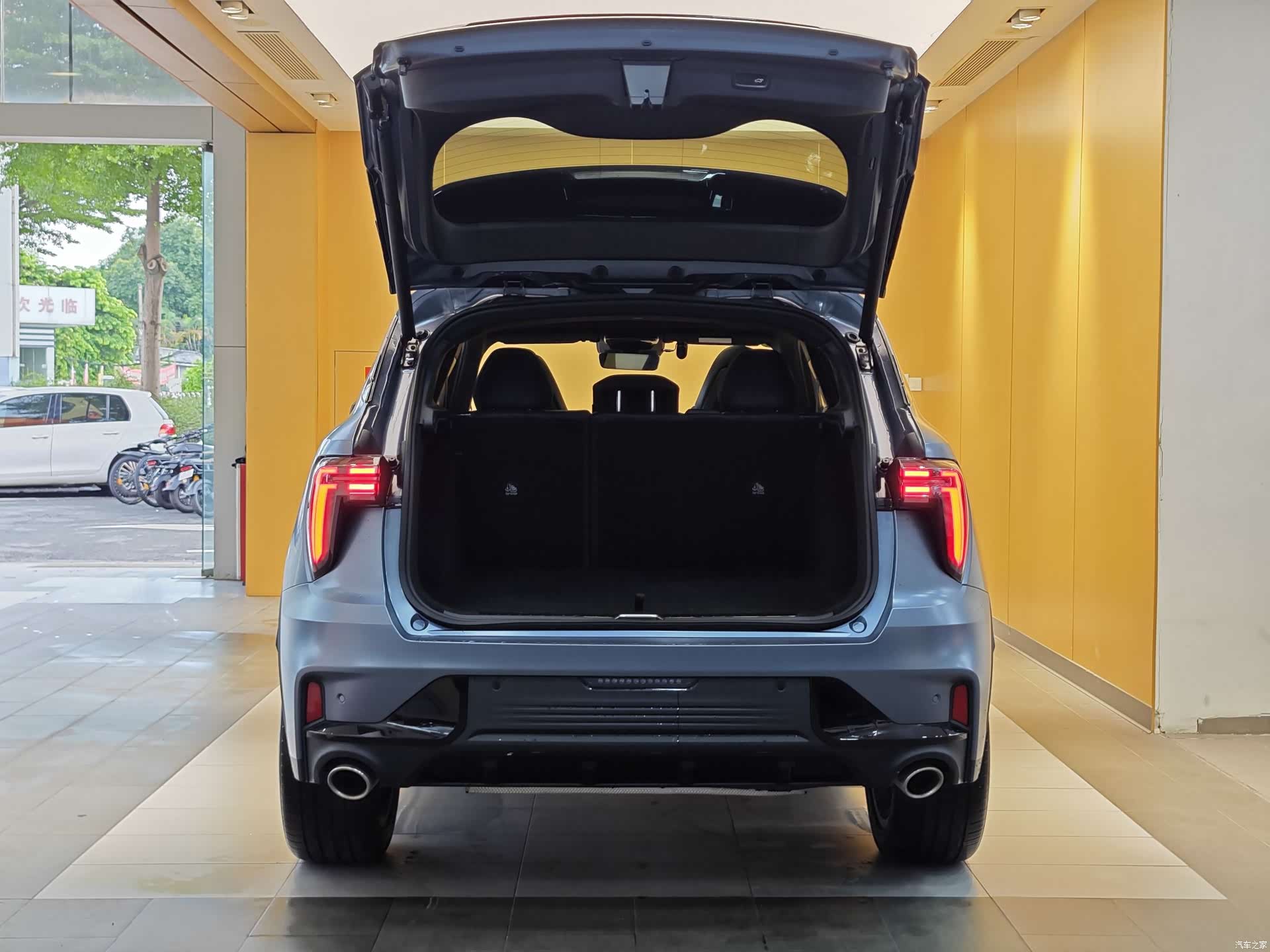Lynk & Co 01, 2025 29