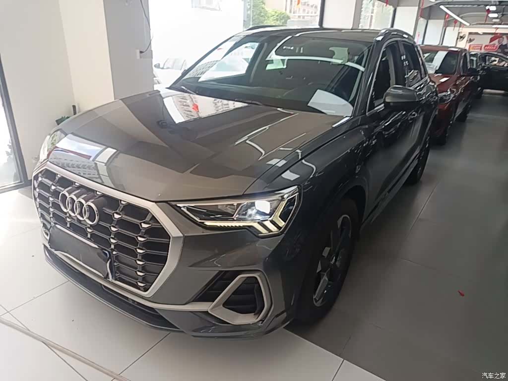 Audi Q3, 2020 1