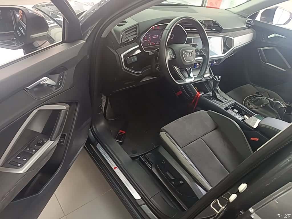 Audi Q3, 2020 16